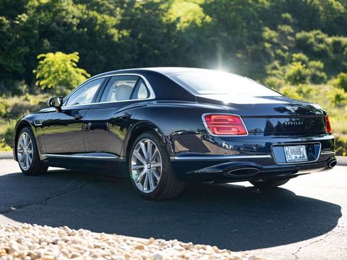 Used 2021 Bentley Flying Spur W12 AWD/4WD image 9
