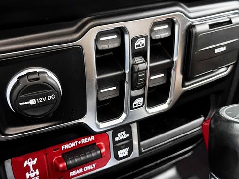 Used 2020 Jeep Gladiator Rubicon AWD/4WD image 27