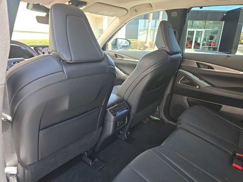 Certified 2026 INFINITI QX60 Luxe w/ Cargo Package image 14
