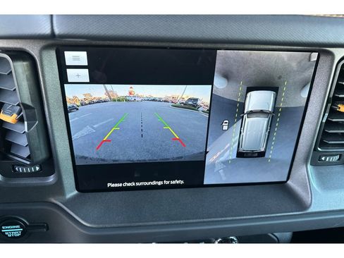 Used 2023 Ford Bronco Badlands image 22