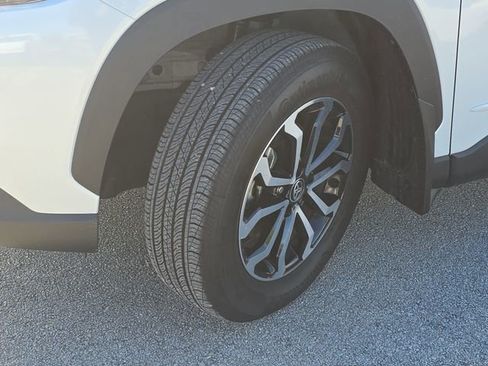 Used 2026 Toyota Corolla Cross SE image 31