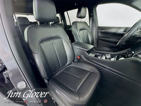 Used 2025 Jeep Grand Cherokee L Limited image 17