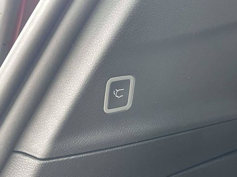 New 2026 Chrysler Pacifica Select FWD image 21