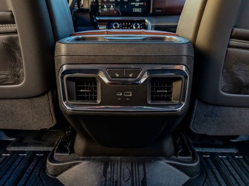 Used 2026 GMC Sierra 3500 Denali Ultimate image 33