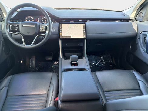 Used 2025 Land Rover Discovery Sport S image 31