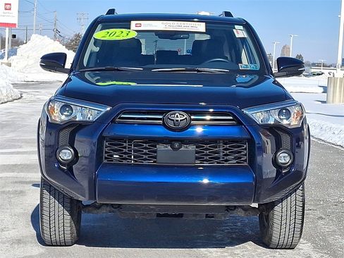 Certified 2023 Toyota 4Runner SR5 Premium w/ Moonroof Package image 3