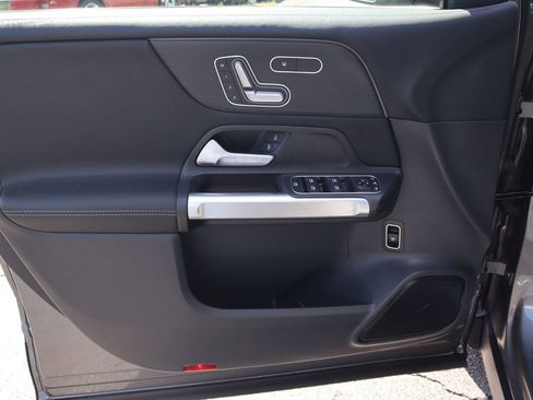 New 2026 Mercedes-Benz GLB 250 4MATIC image 17