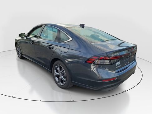 Certified 2023 Honda Accord EX image 33