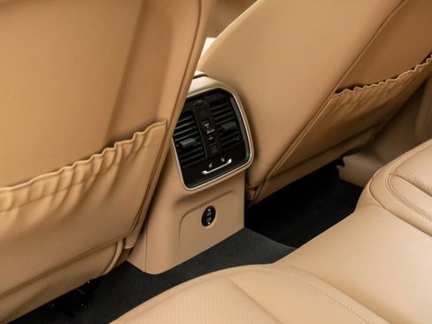 New 2026 Porsche Macan S image 19