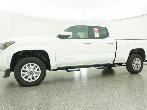 New 2026 Toyota Tacoma SR5 image 18