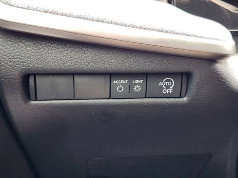 Used 2026 Nissan Kicks SV w/ SV Premium Package FWD image 22