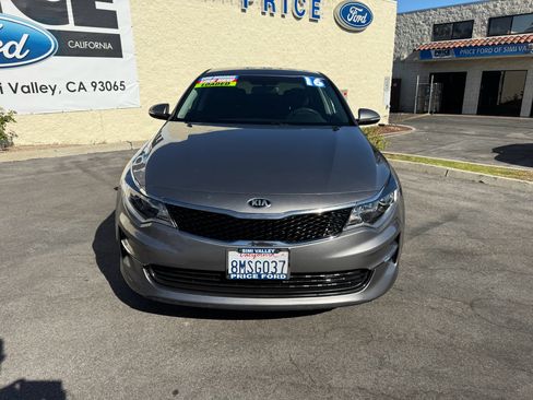 Used 2016 Kia Optima LX FWD image 2
