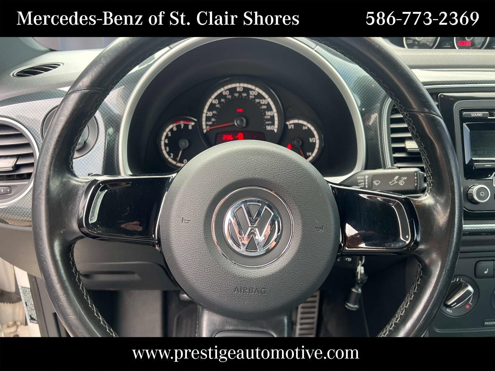 Used 2013 Volkswagen Beetle 2.0T FWD image 21