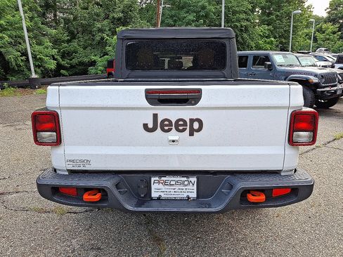 Certified 2021 Jeep Gladiator Mojave AWD/4WD image 6
