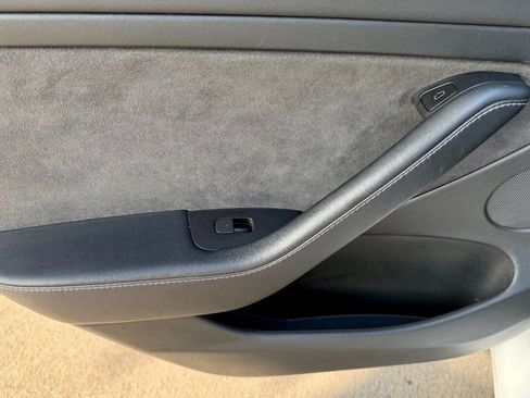 Used 2023 Tesla Model 3 Standard Range image 21