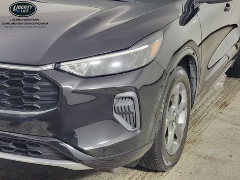 Certified 2023 Ford Escape ST-Line w/ Tech Pack #1 AWD/4WD image 11