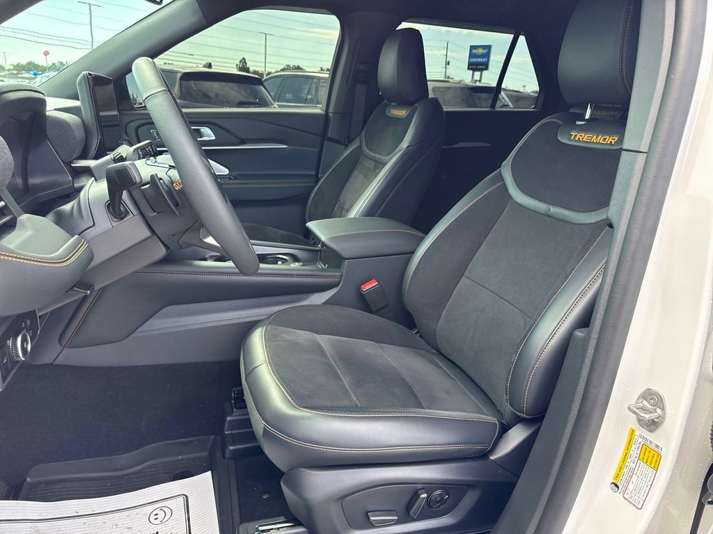 Used 2026 Ford Explorer Tremor w/ Tremor Ultimate Package AWD/4WD image 11
