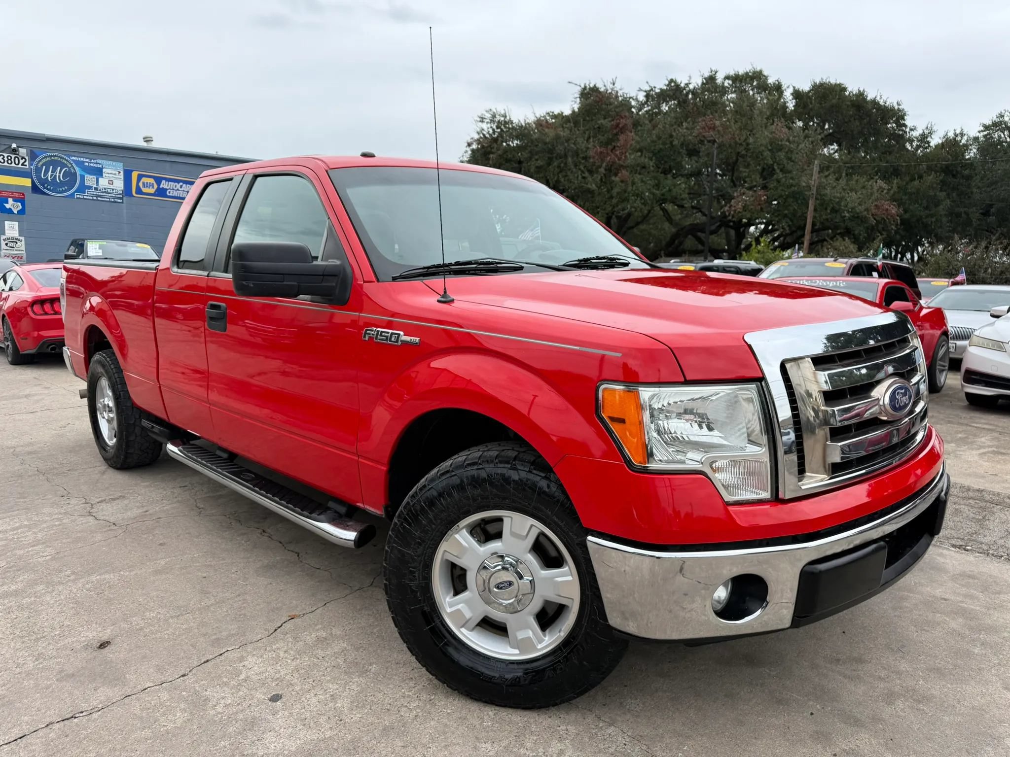 Used 2011 Ford F150 XLT RWD image 1
