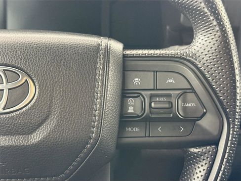 Certified 2025 Toyota Tacoma SR5 image 18