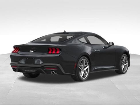 Used 2025 Ford Mustang Coupe RWD image 31