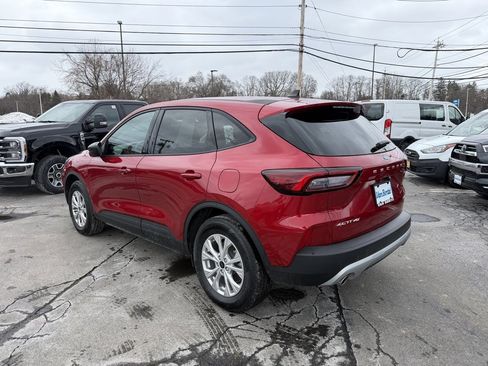 Used 2025 Ford Escape Active w/ Cold Weather Package image 3