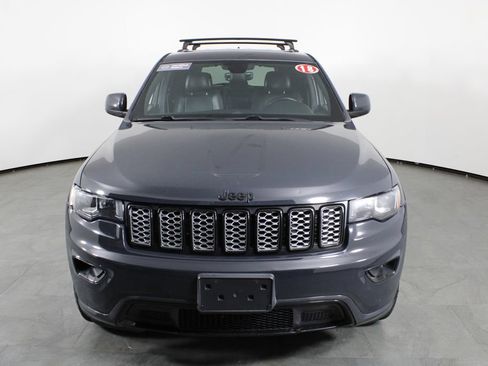 Used 2018 Jeep Grand Cherokee Altitude AWD/4WD image 12