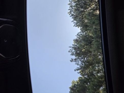 Used 2020 BMW M550i xDrive w/ Executive Package image 36