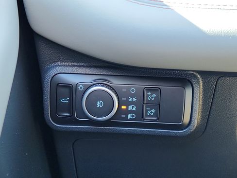 New 2026 Ford Explorer Active w/ Active Comfort Package image 15