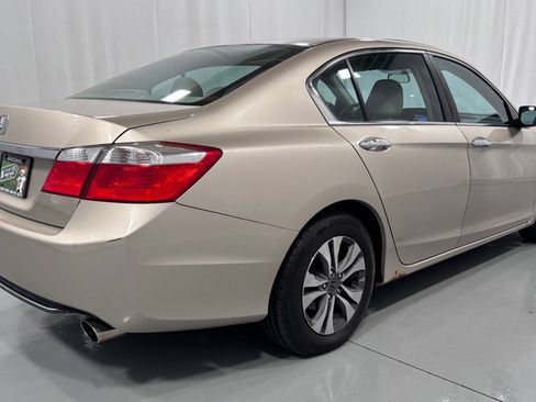 Used 2015 Honda Accord LX image 4