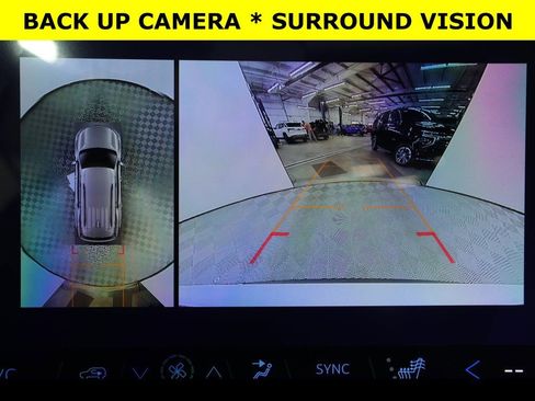 New 2026 Chevrolet Traverse Z71 w/ Enhanced Driving Package image 3