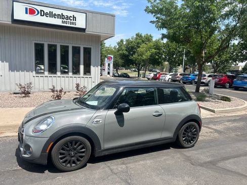 Used 2017 MINI Cooper S FWD image 1