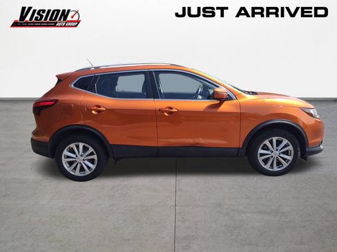 Used 2017 Nissan Rogue Sport SV AWD/4WD image 6