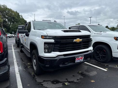 Used 2024 Chevrolet Silverado 3500 W/T w/ WT Convenience Package AWD/4WD image 2