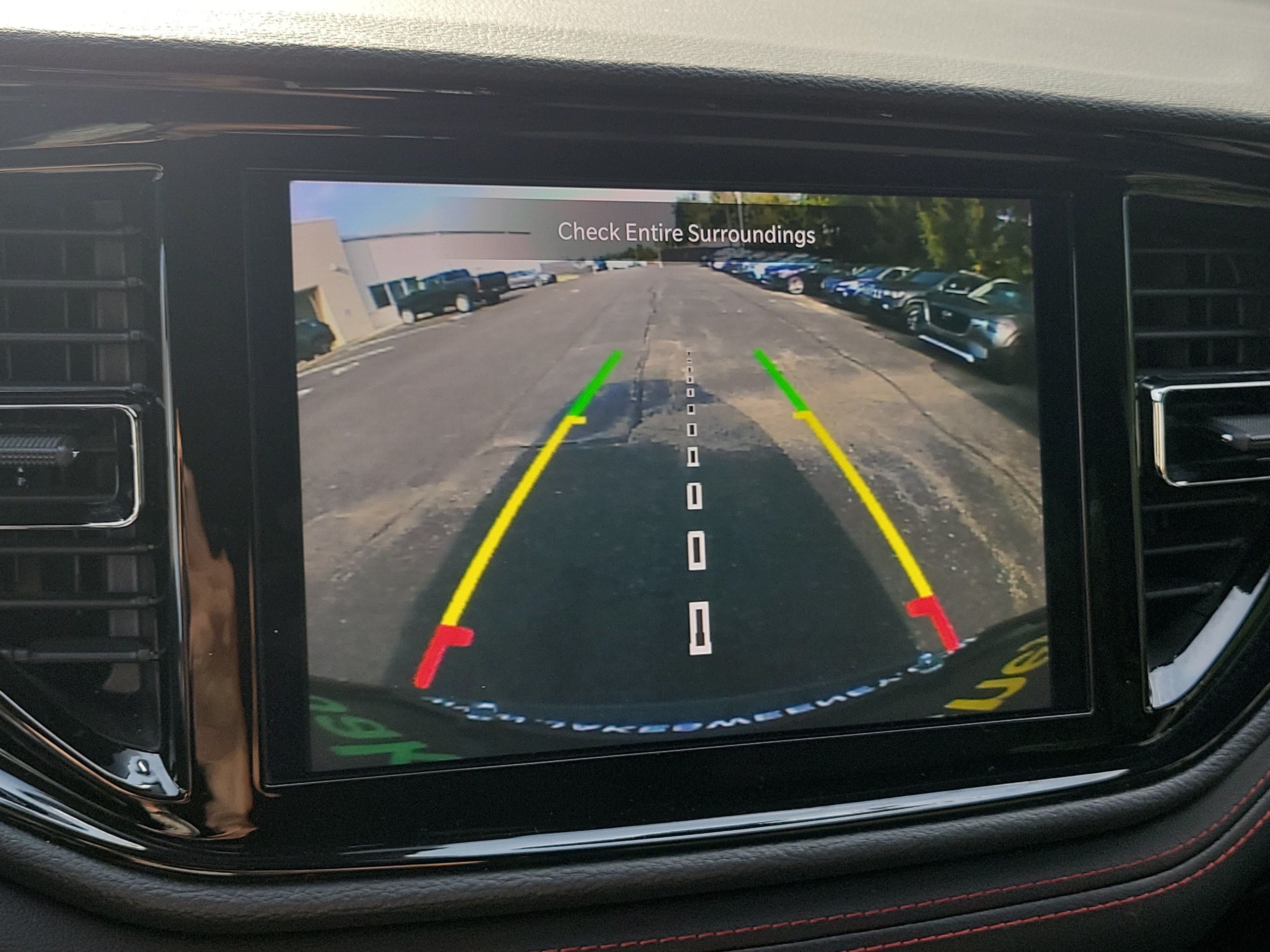 Used 2025 Dodge Durango GT AWD/4WD image 30