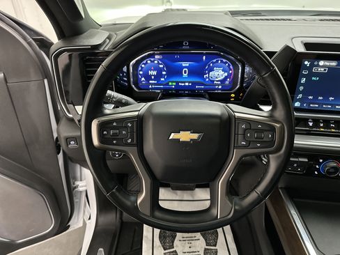 Used 2024 Chevrolet Silverado 3500 High Country w/ High Country Premium Package AWD/4WD image 34
