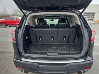 Used 2022 Subaru Ascent Touring video 5
