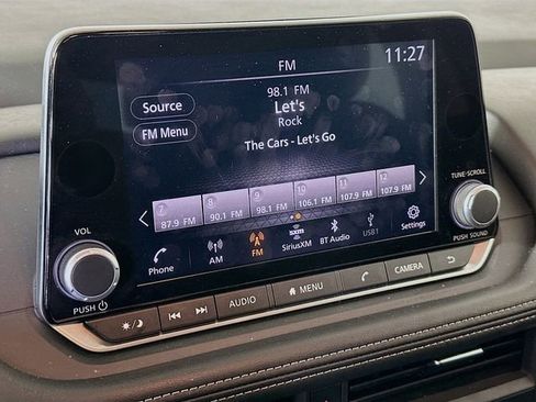 Used 2024 Nissan Rogue SV image 15