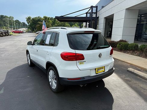 Used 2015 Volkswagen Tiguan SE FWD image 3