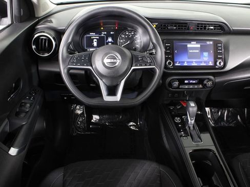 Certified 2022 Nissan Kicks SV image 7