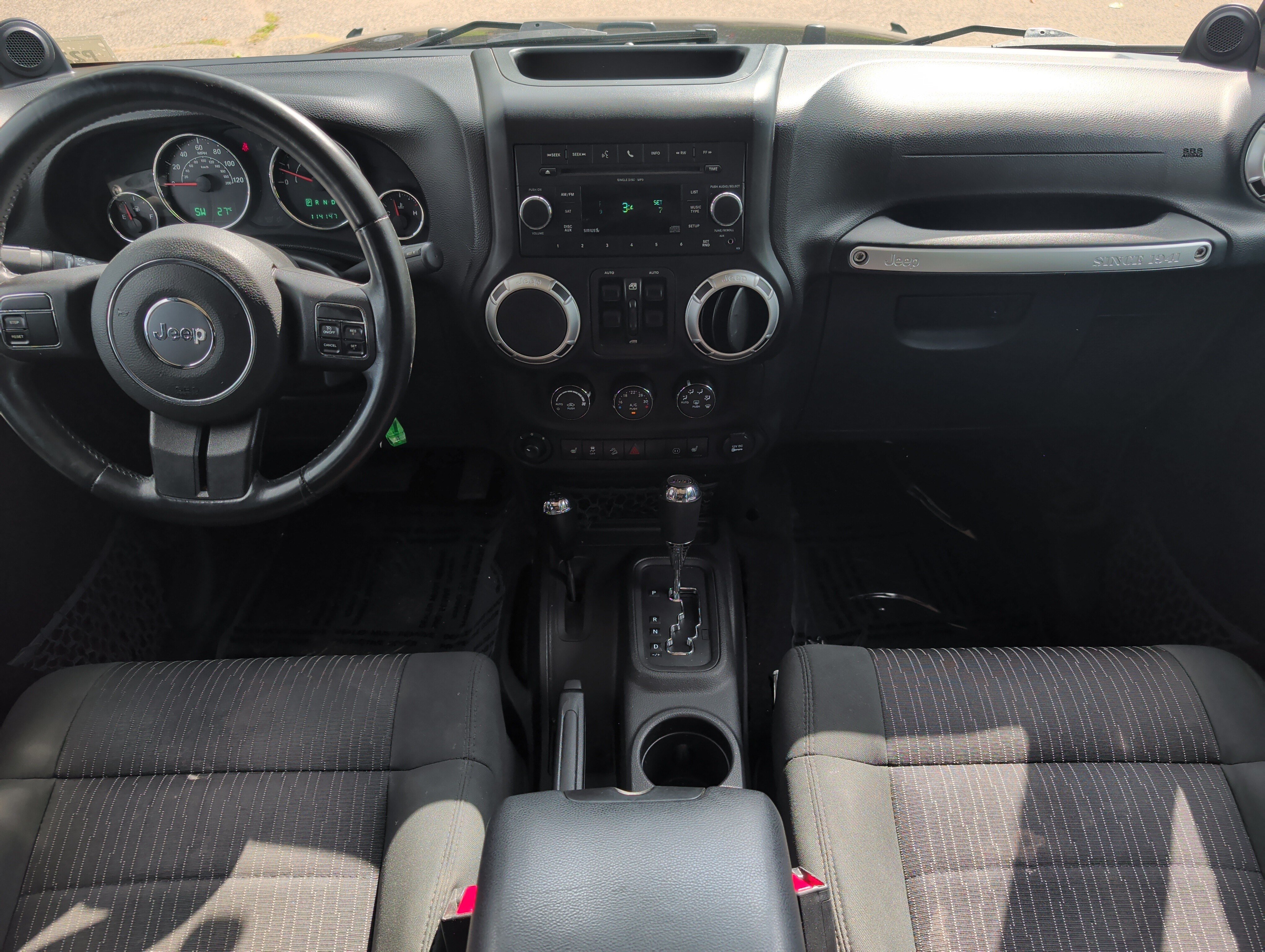 Used 2012 Jeep Wrangler Unlimited Sahara w/ Dual Top Group AWD/4WD image 10