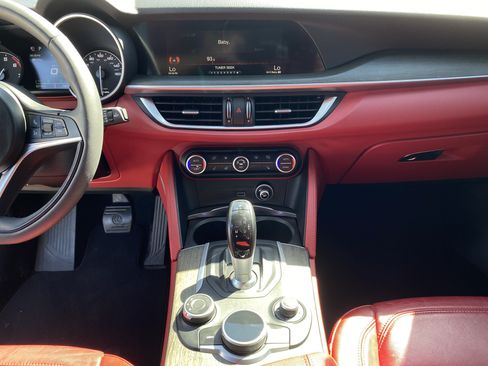 Used 2019 Alfa Romeo Stelvio Ti AWD/4WD image 14