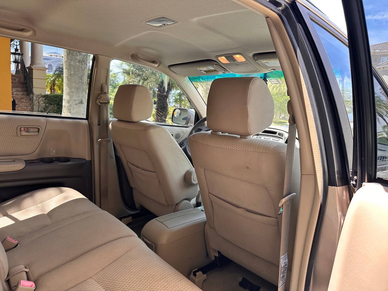 Used 2005 Toyota Highlander 2WD V6 w/ 3rd Row image 72