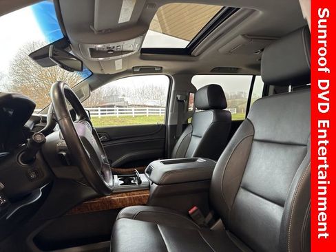 Used 2019 Chevrolet Suburban Premier image 4