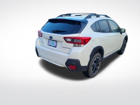 Used 2023 Subaru Crosstrek 2.0i Premium image 5