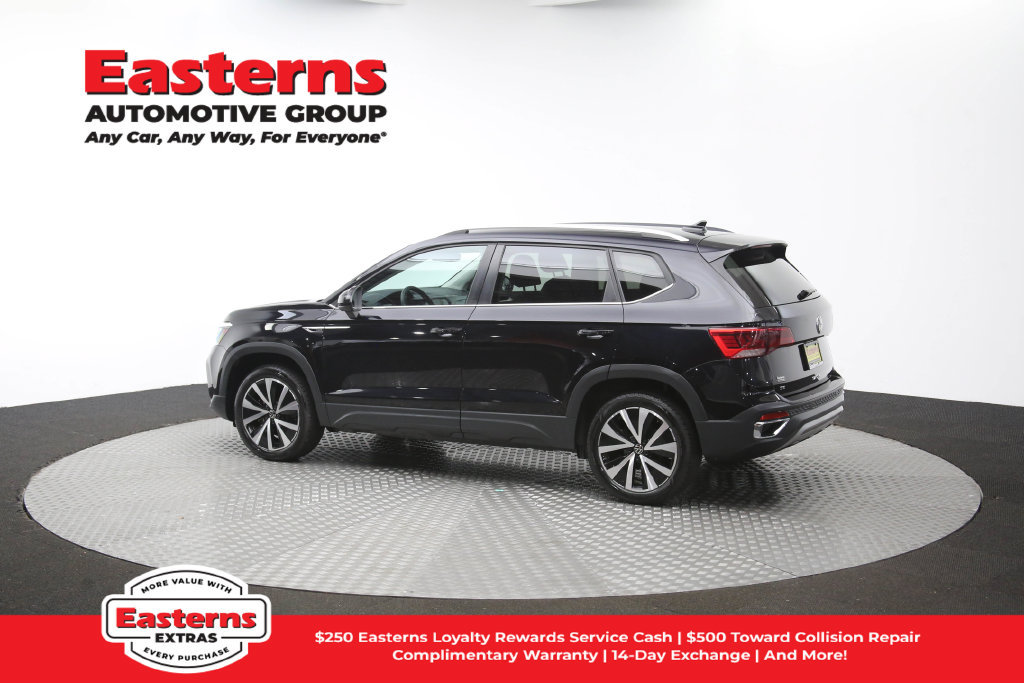 Used 2024 Volkswagen Taos SE FWD image 62