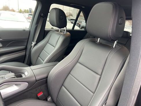 Used 2025 Mercedes-Benz GLE 450e 4MATIC image 7