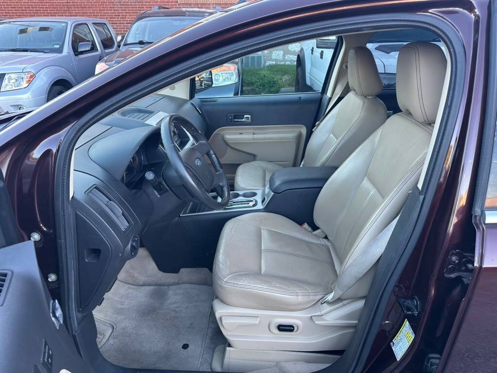 Used 2010 Ford Edge Limited FWD image 10