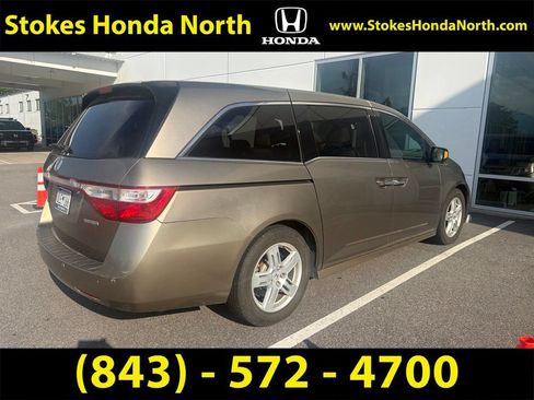 Used 2013 Honda Odyssey Touring image 3