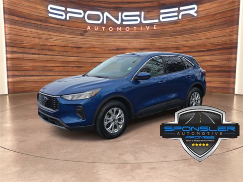 Used 2023 Ford Escape Active w/ Tech Pack #2 image 1