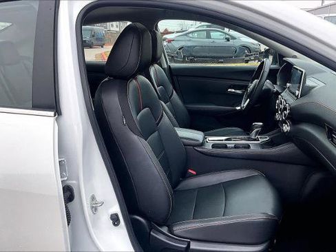 Certified 2023 Nissan Sentra SR w/ SR Premium Package image 9